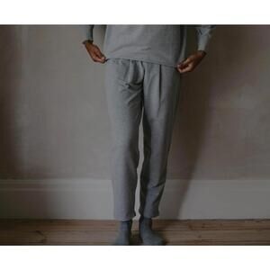 The simple folk sweatpant